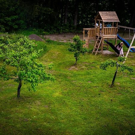 Pinska Guesthouse Cozy Apartment 维尔扬迪 外观 照片