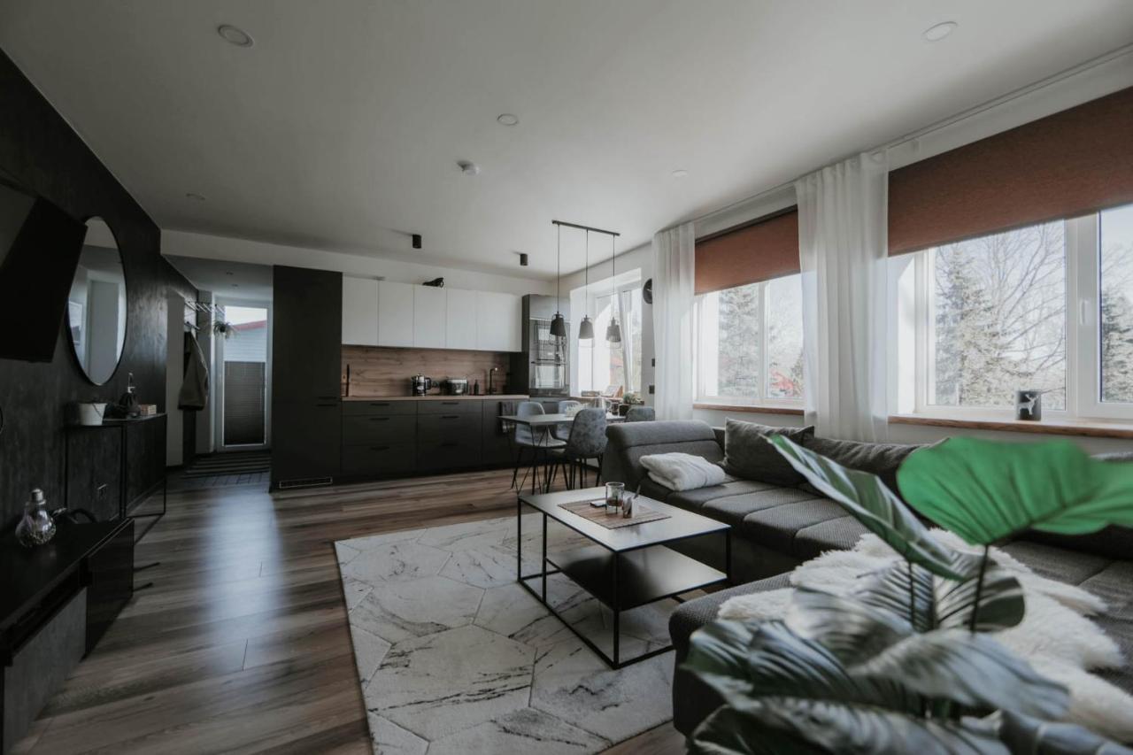 Pinska Guesthouse Cozy Apartment 维尔扬迪 外观 照片